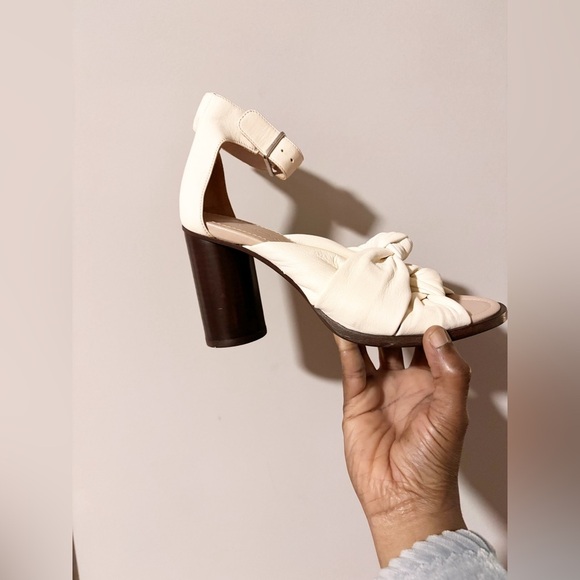 Cos white leather double knotted swing block heel size 6 USA practically new - Picture 1 of 10